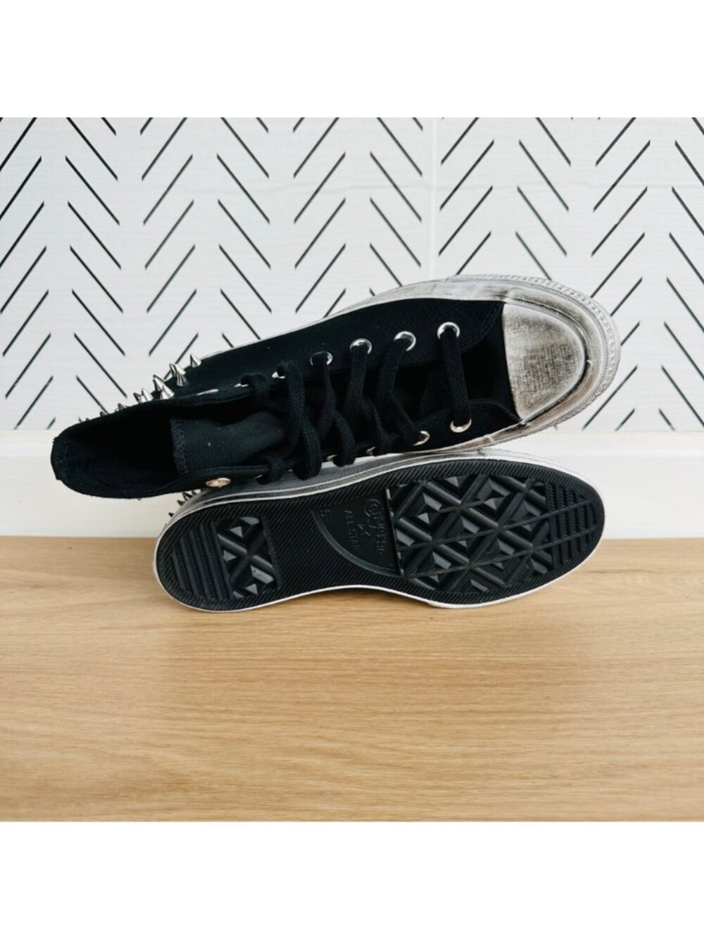 ❤️Rare Converse Chuck 70 Hi Womens Shoes Sz 5 Studded Sneaker Edge Punk A07207C - Picture 9 of 13